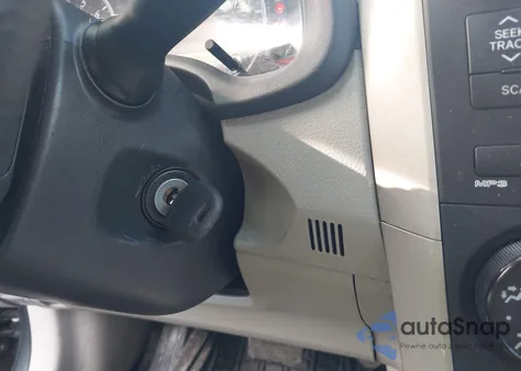 2013 Toyota Corolla L из США, поврежденный, VIN 2T1BU4EE4DC993801